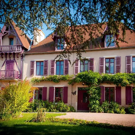 Au Puy Des Verites Lapalisse