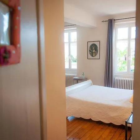 Au Puy Des Verites Lapalisse