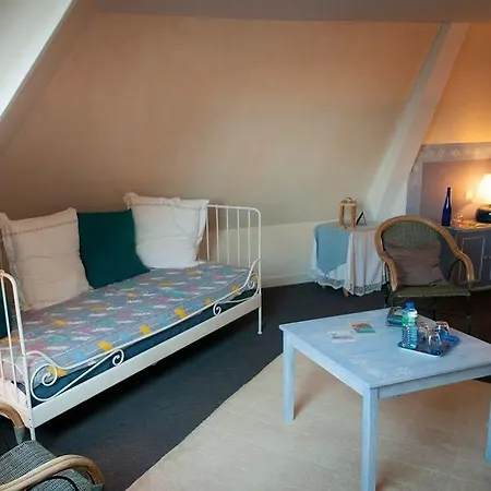 Au Puy Des Verites *
